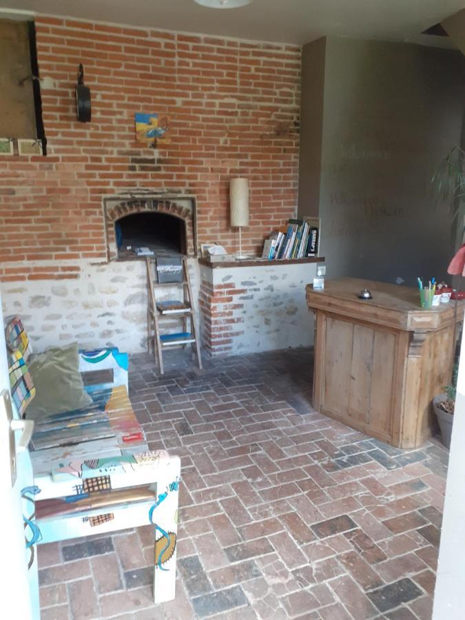 Ferme De La Basse-Cour Acomodação com café da manhã Gommerville Exterior foto